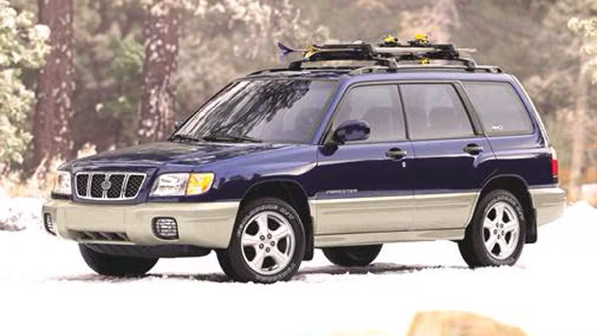2001 Subaru Forester on snow.