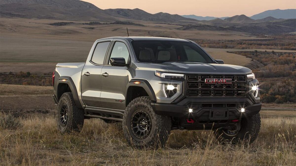 2025 GMC Canyon on grass.