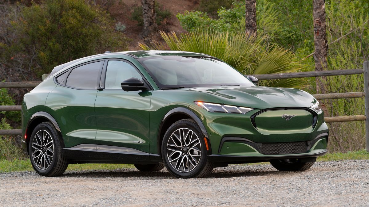 2025 Ford Mustang Mach-E