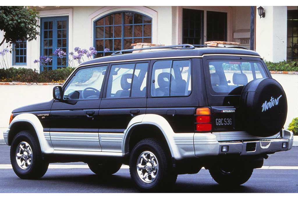 mitsubishi minivan 1990