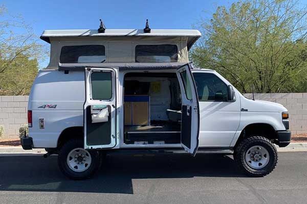 2008 Ford E-250 4x4 Pop-Top Camper Van 