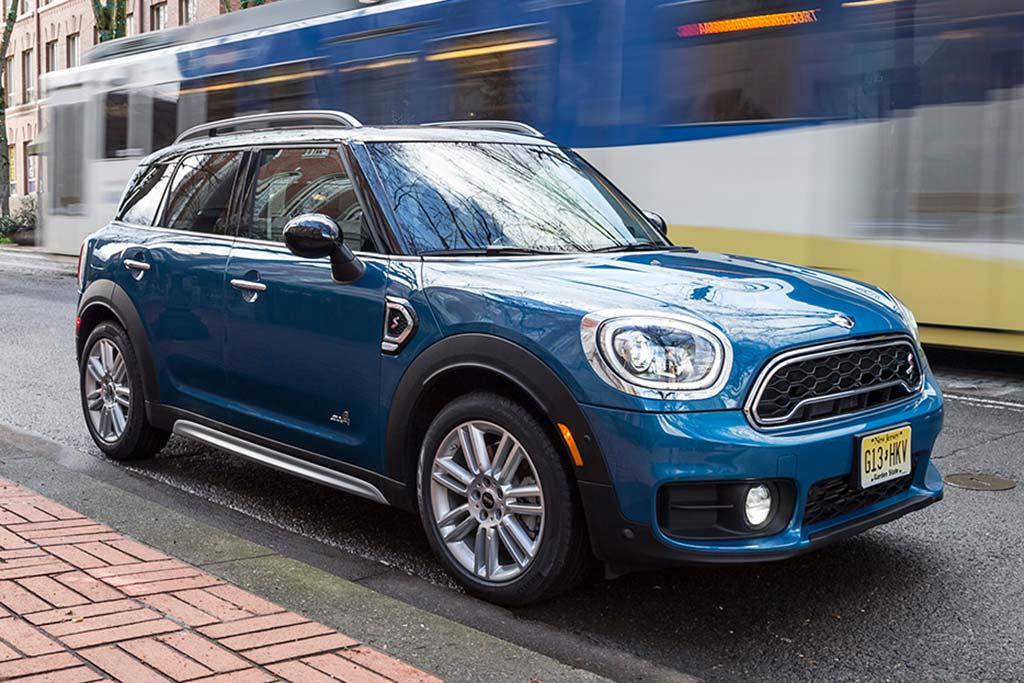 Best Subcompact Luxury SUVs for 2020 - Autotrader