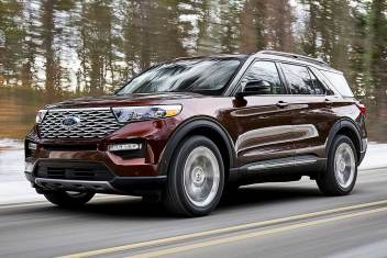 19 Vs Ford Explorer What S The Difference Autotrader