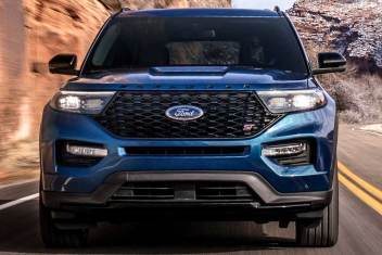 19 Vs Ford Explorer What S The Difference Autotrader