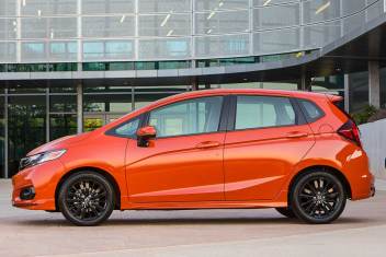Nissan Versa Vs Honda Fit Which Is Better Autotrader
