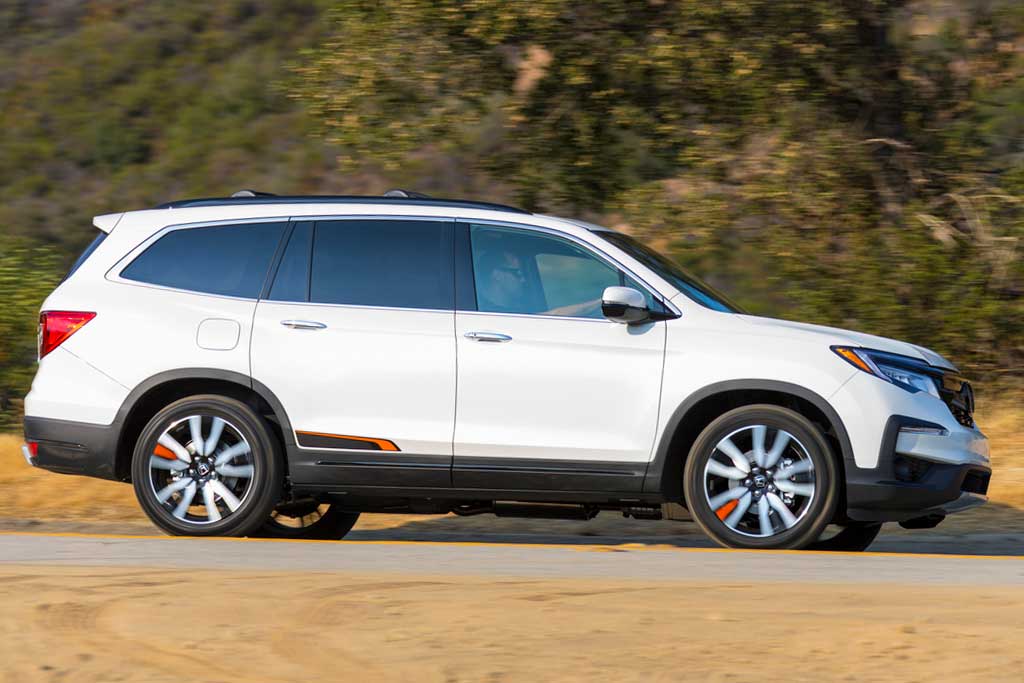 2020 Honda Pilot vs. 2020 Ford Explorer: Which Is Better? - Autotrader