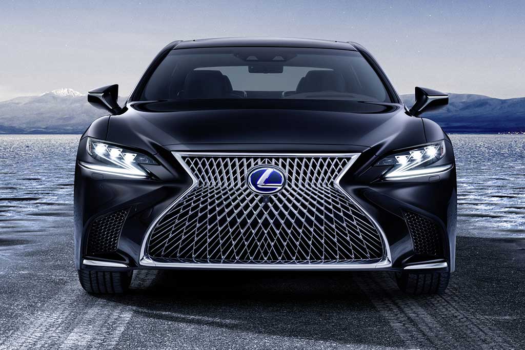 Лексус ls 2020