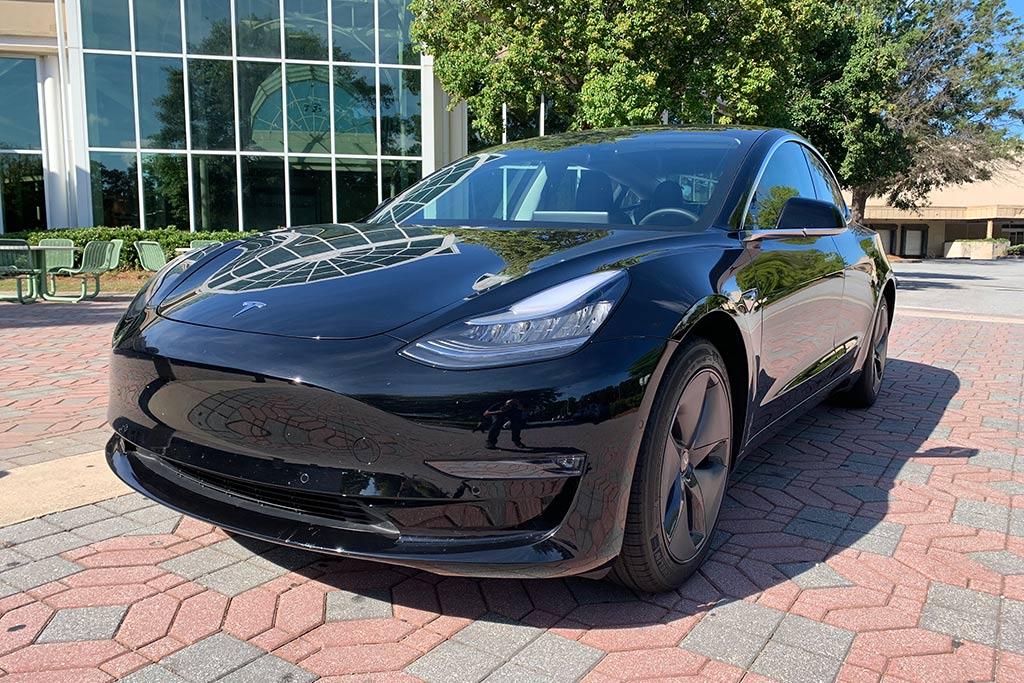 2020 Tesla Model 3 Review - Autotrader