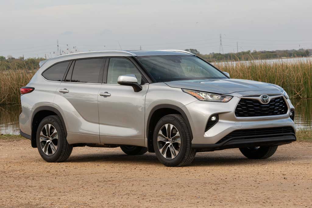 2019 Vs 2020 Toyota Highlander What s The Difference Autotrader
