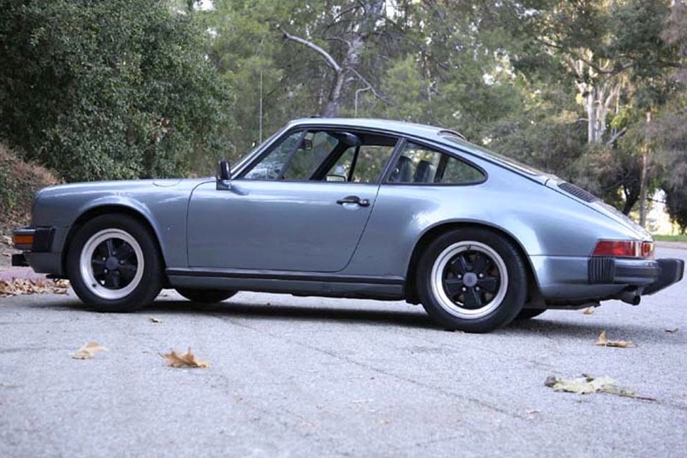 Porsche 911 Carrera Old