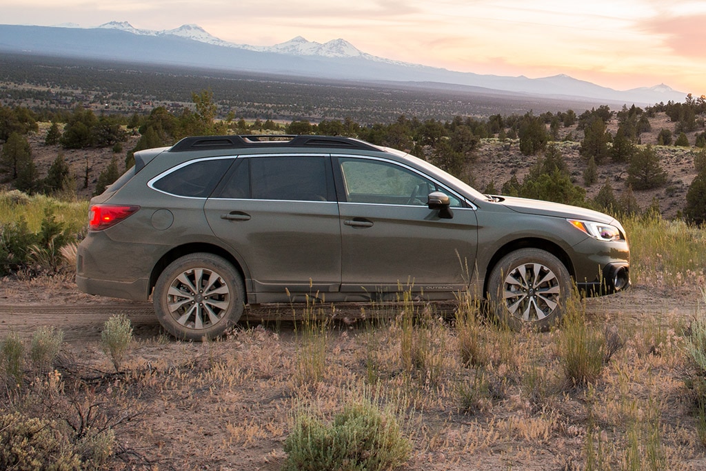 16 Subaru Outback New Car Review Autotrader