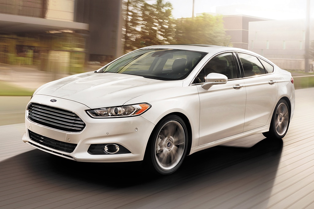 2015 Ford Taurus vs. 2015 Ford Fusion What's the Difference? Autotrader