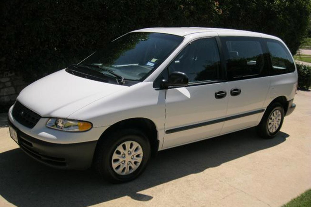 Here Are Five Weird Old Minivans For 