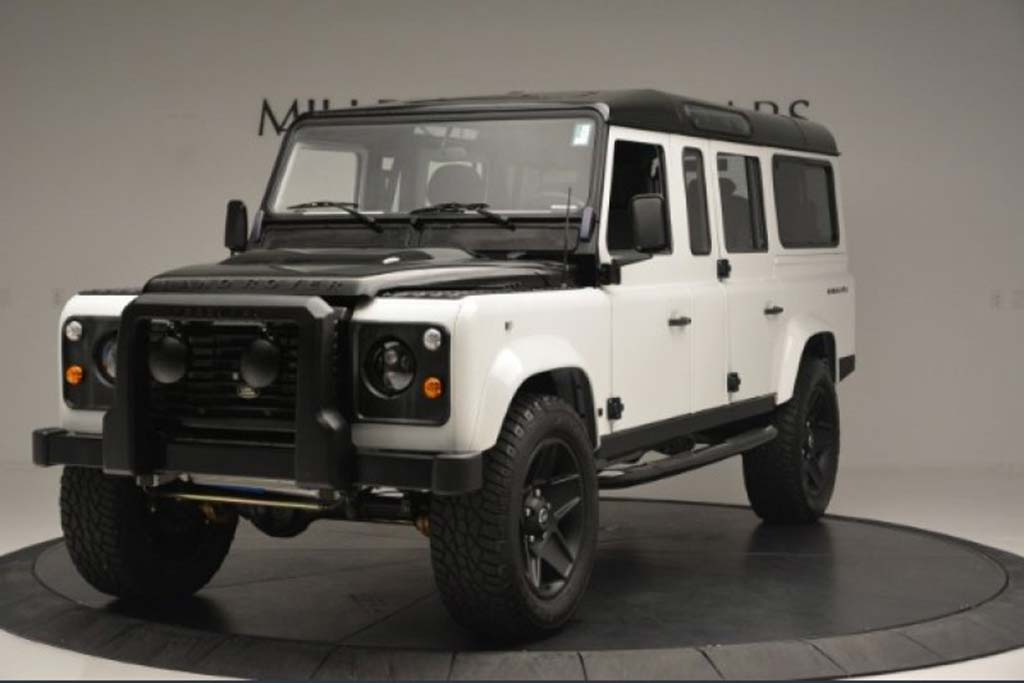 Old land store rover discovery