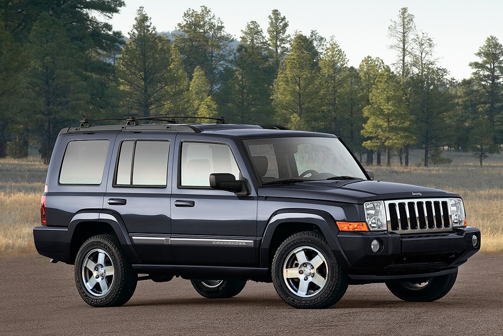 The Jeep Commander Never Should've Gone Away - Autotrader