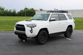 The Toyota 4runner Trd Pro Is The Modern Day First Generation Land Rover Discovery Autotrader
