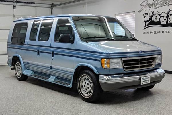 Here Are 5 Cool, Rare Older Vans For Sale on Autotrader - Autotrader