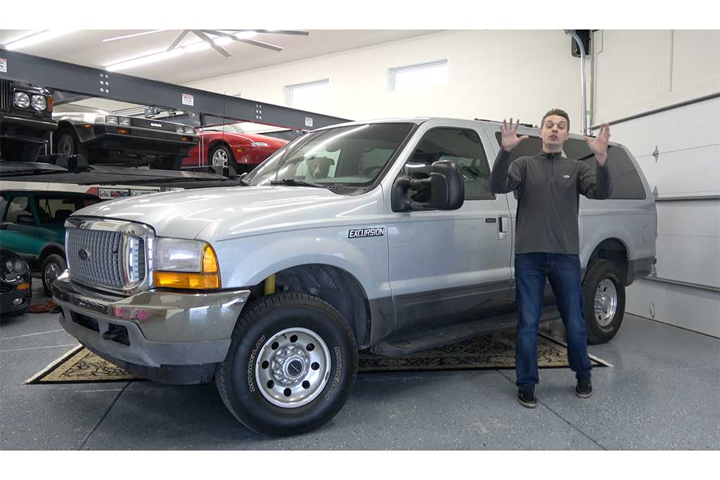 Video I Bought a Ford Excursion, the Largest and Most Ridiculous SUV