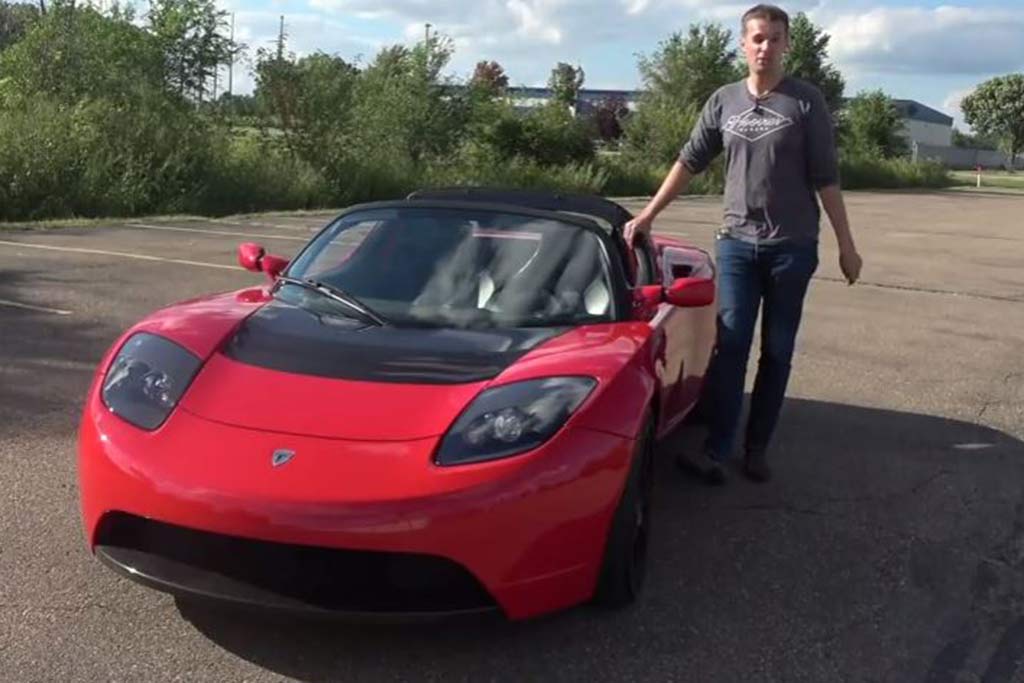 Video | Here's Why the Original Tesla Roadster Was Total Failure -