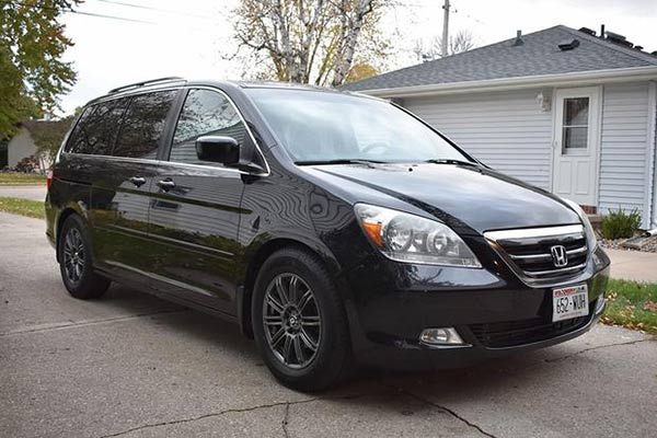 NHTSA investigating brake problem with some 200708 Honda Odyssey minivans   Automotive News