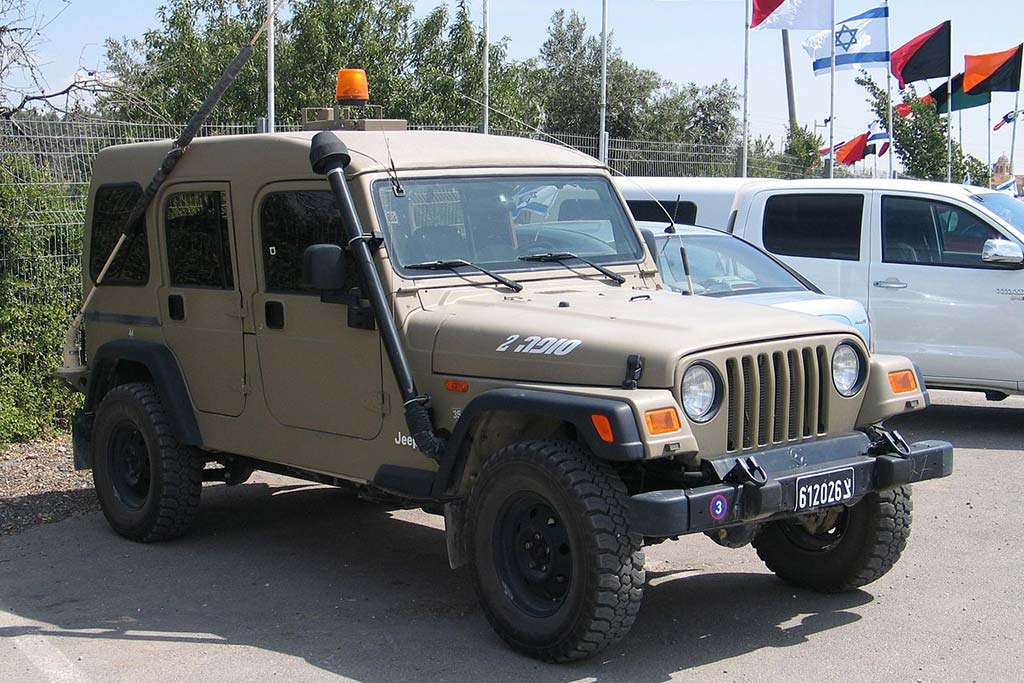 The Jeep Wrangler TJ Had a 4-Door Military Version - Autotrader