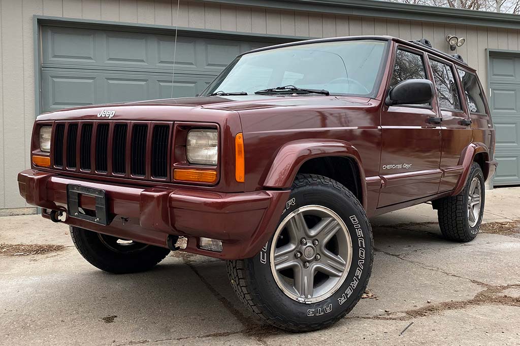 Buying Guide The 1997 01 Jeep Cherokee Xj Autotrader