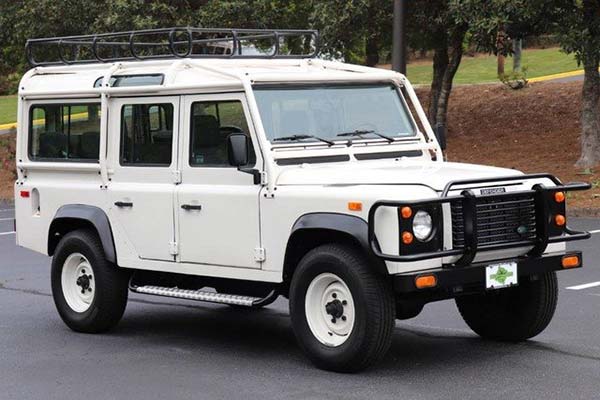 Range Rover Defender Automatic For Sale  - Complete Authentic Restoration Done By Arkonik Www.aRkonik.cOm In October 2014.