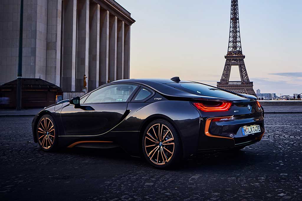 2020 BMW i8 Review - Autotrader