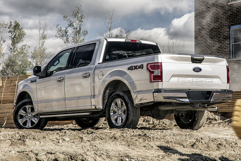 2020 Ford F-150 vs. 2020 Toyota Tundra: Which Is Better? - Autotrader