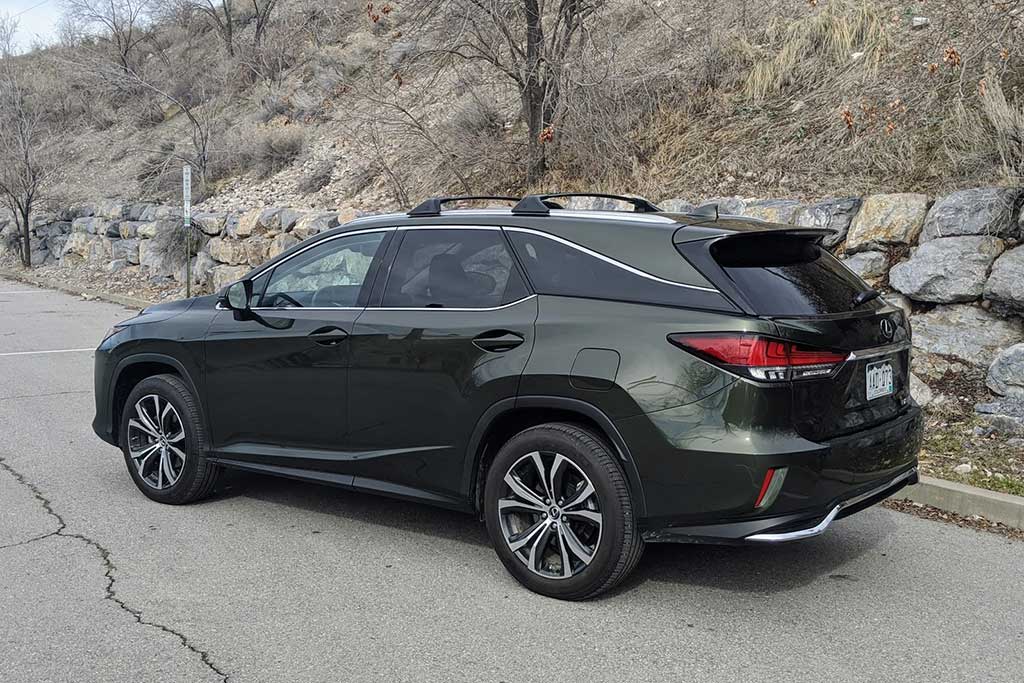 Video The Third Row in the Lexus RX 350 L Is Impossibly Small Autotrader