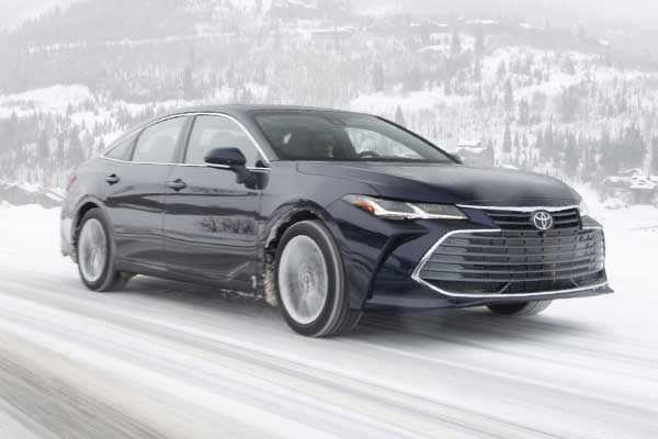 2021 toyota avalon first look  autotrader