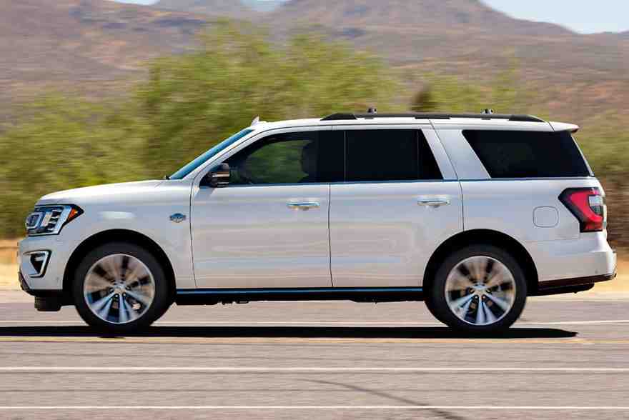 2020 Ford Expedition vs. 2020 Chevrolet Tahoe: Which Is Better