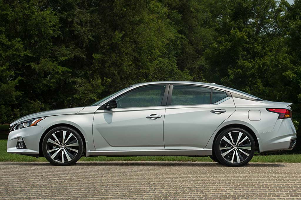 2020 Nissan Altima vs. 2020 Nissan Sentra What