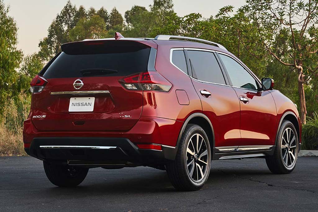 2020 Nissan Rogue vs. 2020 Toyota RAV4 Which Is Better? Autotrader