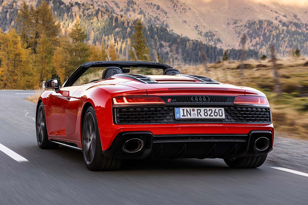 Audi R8 V10 review: see how quick it really is 