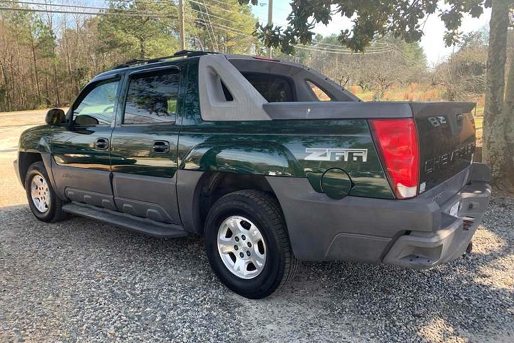 The Chevy Avalanche Z66 Was an Obscure Premium OnRoad Truck Autotrader