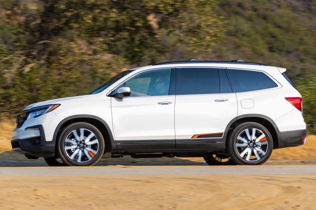 2020 Hyundai Palisade vs. 2020 Honda Pilot Which Is Better? Autotrader