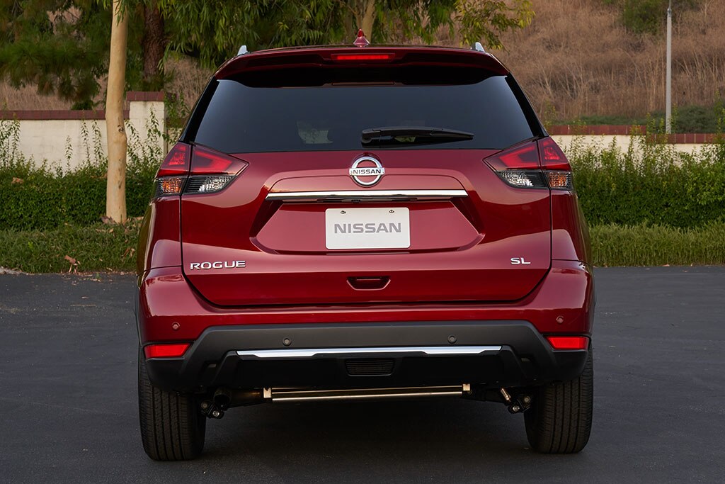 2020 Nissan Rogue vs. 2020 Rogue Sport: What's the ...