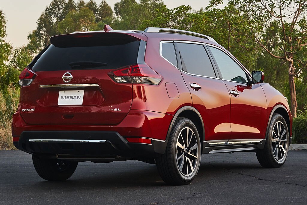 2020 Nissan Rogue vs. 2020 Rogue Sport: What's the ...