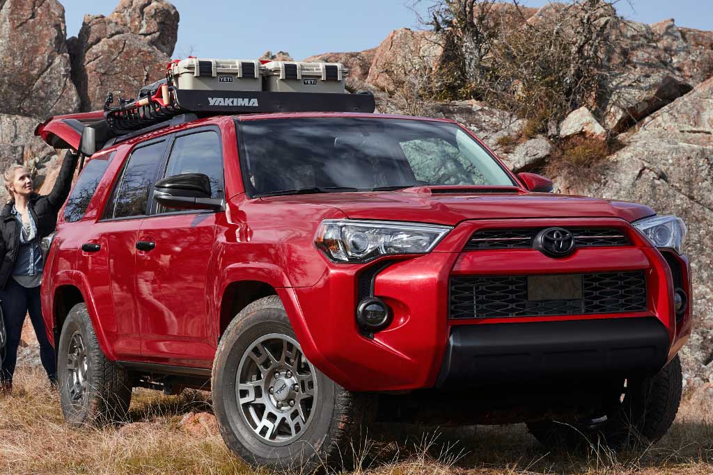 2020 Toyota 4Runner vs. 2020 Lexus GX 460 What's the Difference