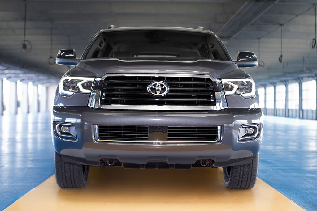 2020 Toyota Land Cruiser Vs 2020 Toyota Sequoia What S