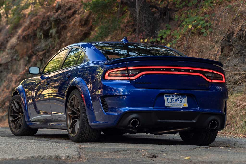 2020 Dodge Charger vs. 2020 Ford Mustang Which Is Better