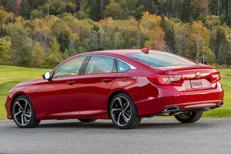 2020 Toyota Camry Vs 2020 Honda Accord Which Is Better