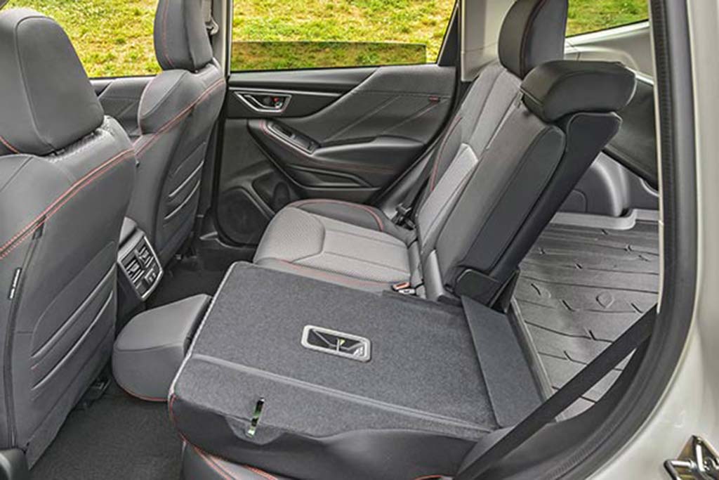 2020 Toyota RAV4 vs. 2020 Subaru Forester: Which Is Better ...