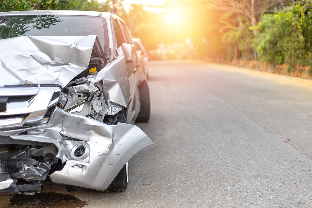 What To Do If You Re In A Car Accident During The Coronavirus Pandemic Autotrader