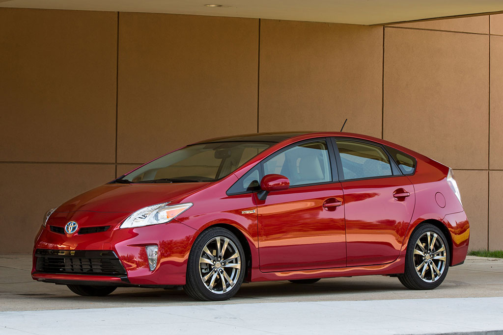 10 Best Used Hybrid Cars Under $10,000 - Autotrader