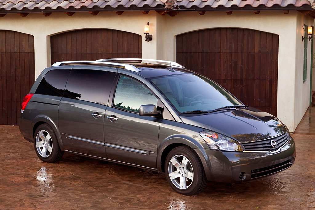 Perfil de Nissan Quest 2009 en plata