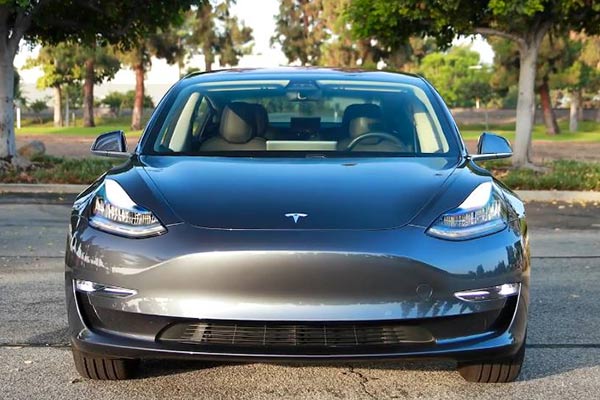 Tesla Model 3 2019 de un solo motor