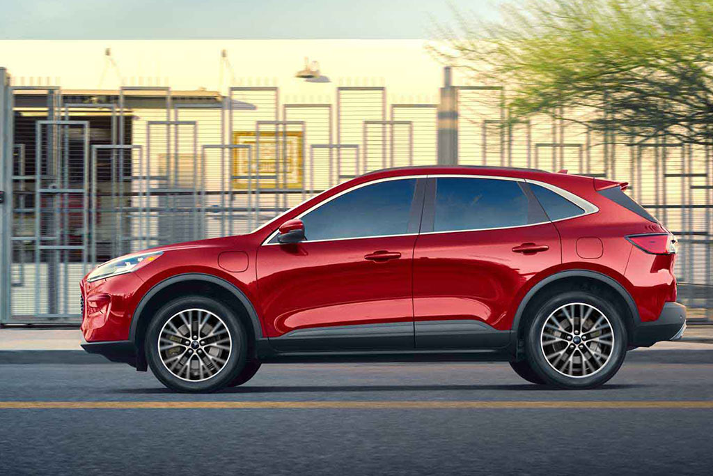 2021 Ford Escape vs. 2021 Nissan Rogue Which Is Better? Autotrader 2021 Ford Escape vs. 2021 Nissan Rogue Which Is Better? Autotrader