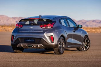 Research 2021
                  HYUNDAI Veloster N pictures, prices and reviews